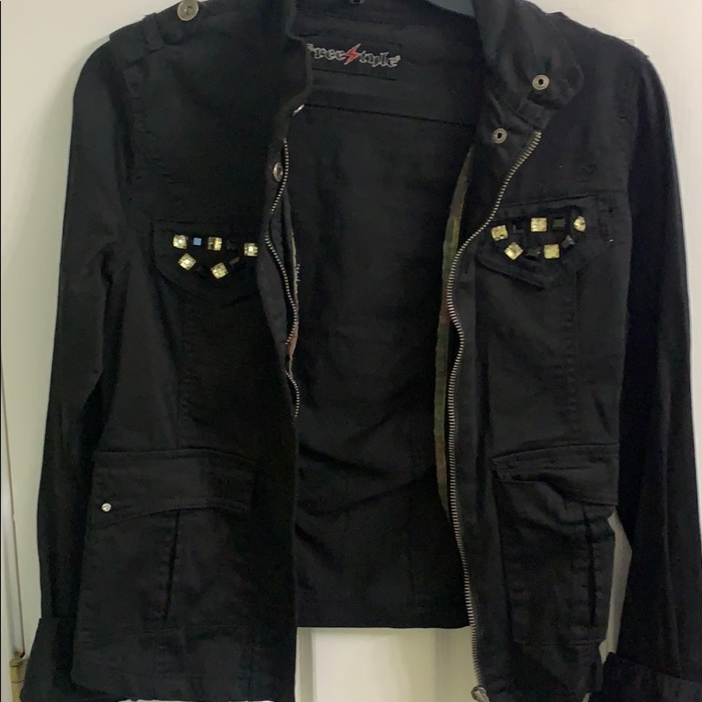 Jacket - Picture 2 of 4